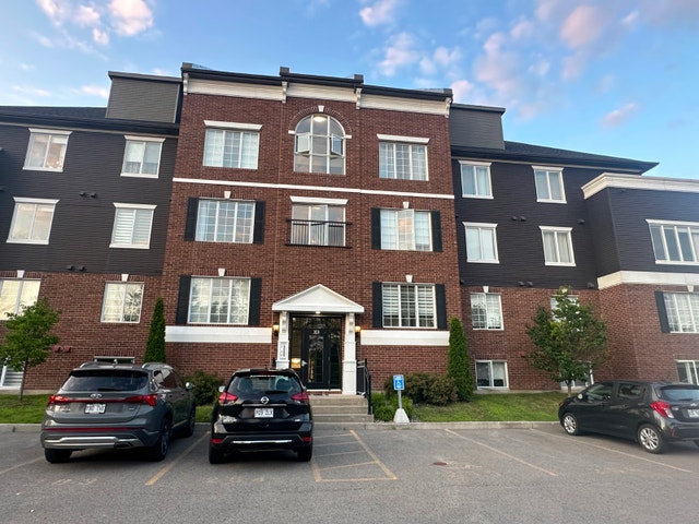 Condo à Saint-Constant avec 2 stationnements — photo 1