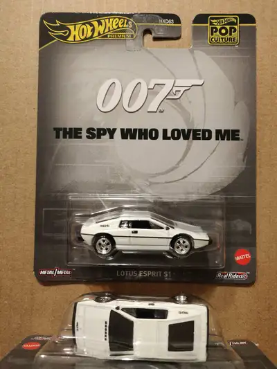 Hot Wheels Pop Culture 007 James Bond Lotus Esprit 1:64 diecast, View more