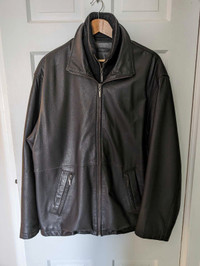 Men's Leather Jacket - L/XL - Like new