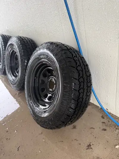 31x10.5x15 tires on 15x8 wheels 5x114.3 , wheels and tires are like new with very little use, perfec...