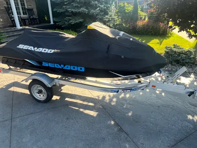 2018 RXT 230 Seadoo in Personal Watercraft in Hamilton - Image 8