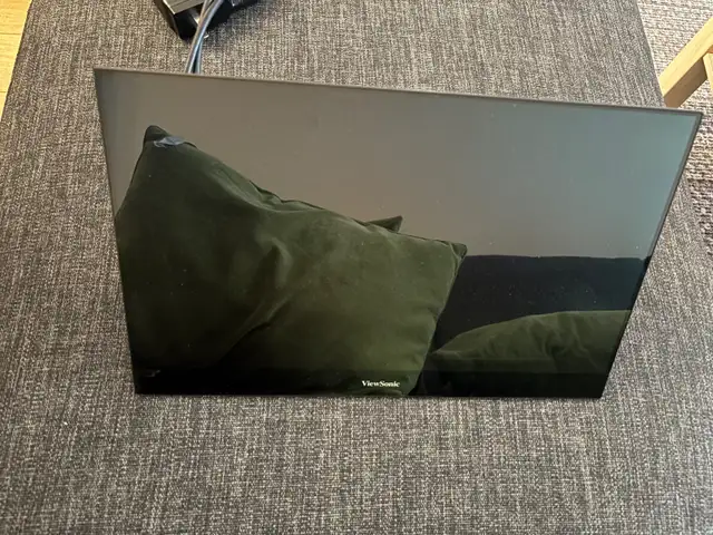 Moniteur OLED portable ViewSonic VX1655-4K in Monitors in Longueuil / South Shore - Image 2