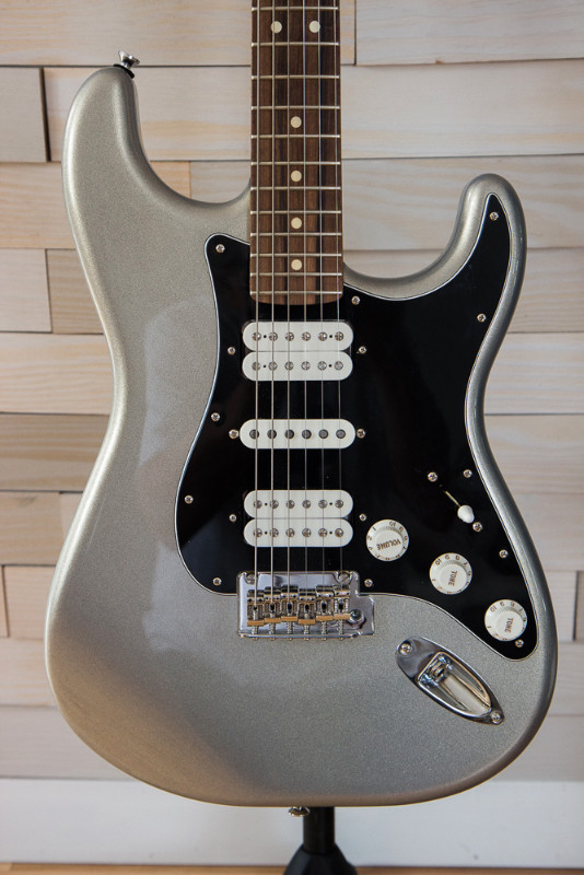 Fender Stratocaster Player MIM 2021 dans Guitares  à Longueuil/Rive Sud - Image 4