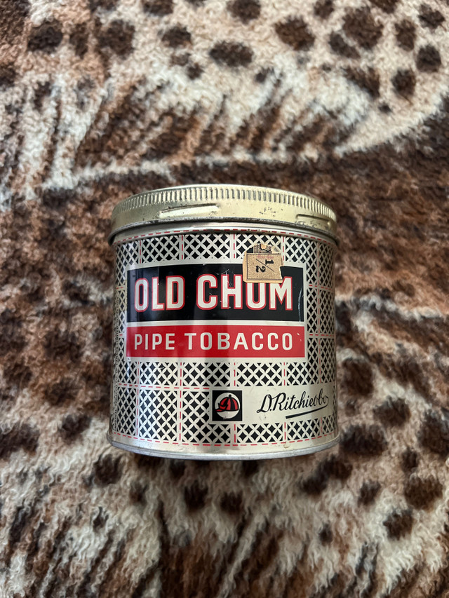 Old Chum - tobacco can (empty) in Arts & Collectibles in Edmonton