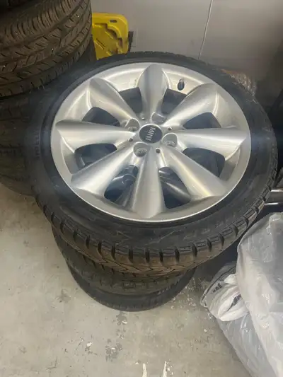 Set of 4 Mini Cooper Wheels 17” 205/45/17 4x100 Bolt pattern Wheels are in good shape no bends, crac...