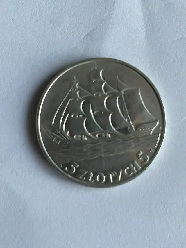Poland Silver Coin Lot — 1936 5 Złotych “Ship” + 1936 2 Złote — in Arts & Collectibles in City of Toronto - Image 4