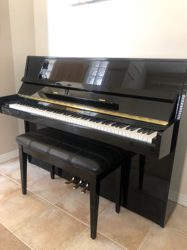Steigerman 108SM Piano with padded bench in Pianos & Keyboards in Edmonton - Image 3