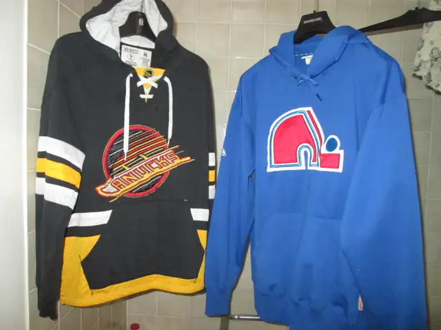 Horror dvds box of 20trade4 hockey jerseys, guitars/bikes/iphone in CDs, DVDs & Blu-ray in Ottawa - Image 3