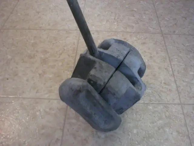 CONTENEUR TWIST LOCK CONTAINER MARINE MARIN SEA BOX CONNECTOR in Other in Longueuil / South Shore - Image 2