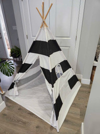 Canvas play tent