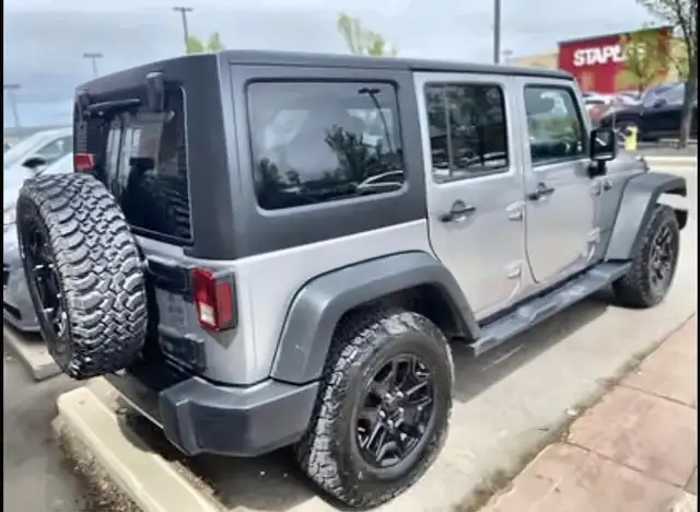 2017 Jeep Wrangler Willys581029101474959362