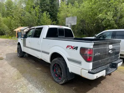 2013 f150 fx4 5.0l 4x4 Selling because we just don’t use it, been sitting for about a year, Things I...
