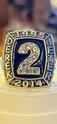 Derek Jeter RETIREMENT Ring NY Yankees Baseball Showcase 304
