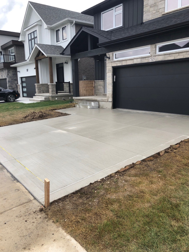 Concrete Driveway / Concrete Work /Concrete Pads  in Garage Sales in Kitchener / Waterloo - Image 4