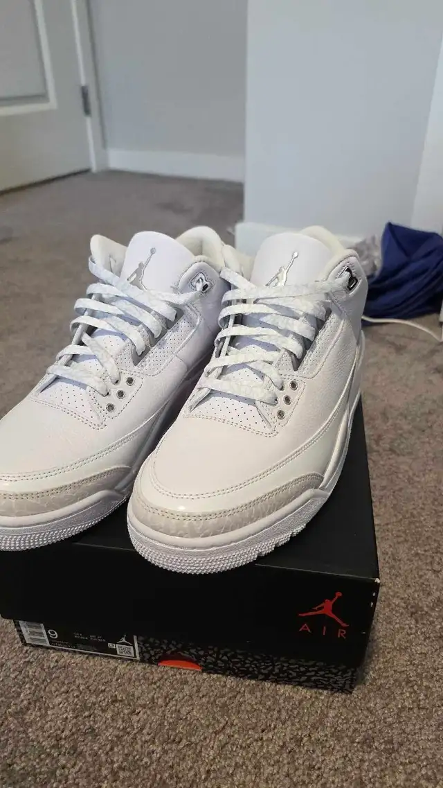 air jordan 3 pure money silver anniversary in Men's Shoes in Edmonton - Image 2