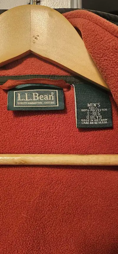 I have a L.L Bean jacket that been only worn a few times. Size is large. Only asking a fraction of t...