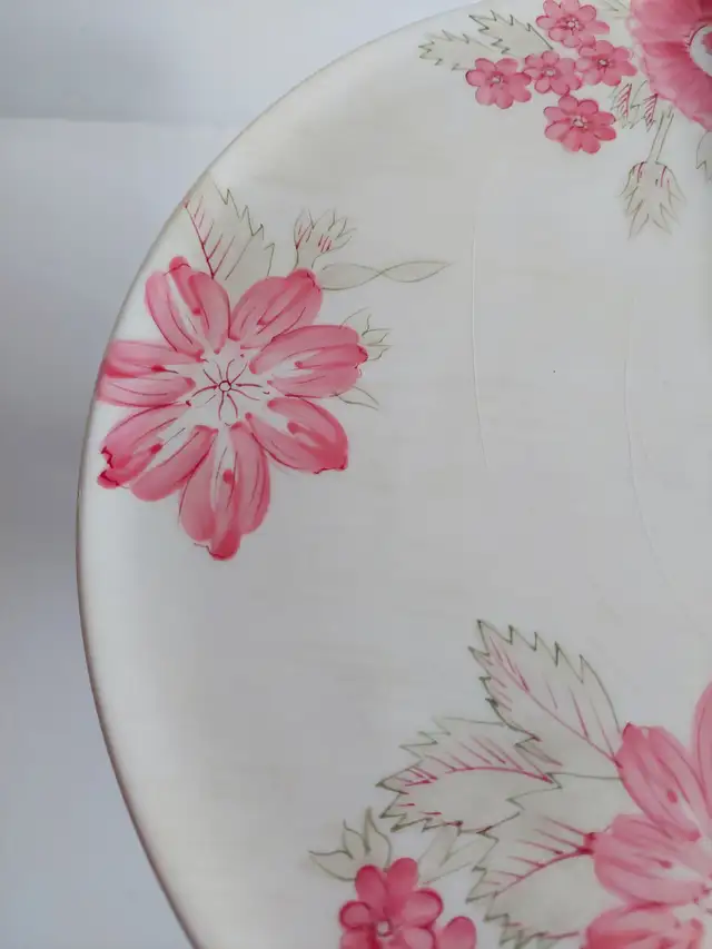 Beautiful cake stand, Nautica, Pink Sands in Kitchen & Dining Wares in Hamilton - Image 9