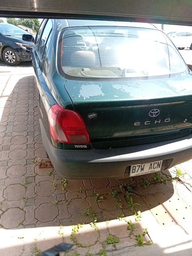 Toyota echo 2002 — photo 4