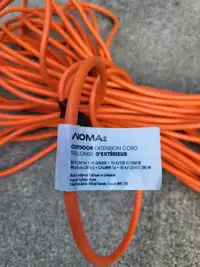 Extension cord 100 ft long