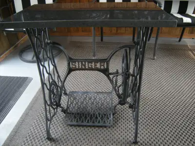 Table dessus granit, View more