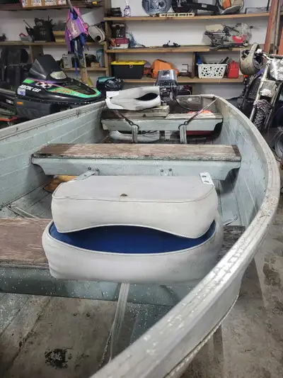 Boat Motor and Trailer 2,000.00 Obo 6hp Yamaha Motor well maintained starts and runs really good. Tr...