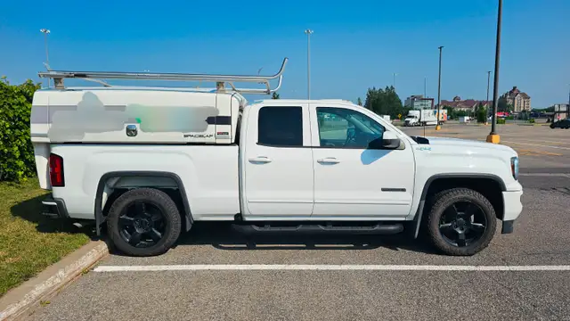 GMC Sierra 1500 Élevation 2019 V8 5.3L 4x4 – 89,000km – Spacekap63008303148929123