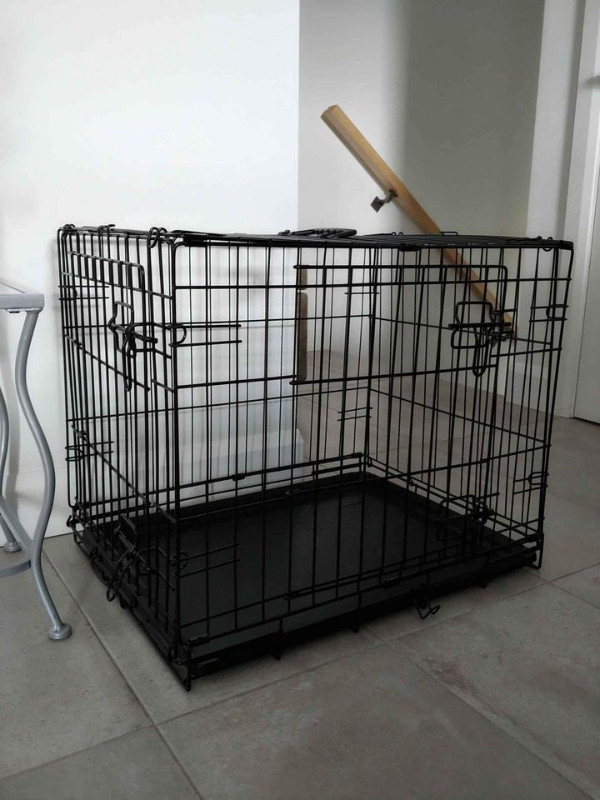 Cage pour chien ou chat à vendre état neuve dans Accessoires  à Ville de Québec