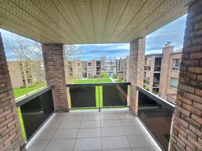 English version will follow. Grand 4 ½ à Pierrefonds – 3 façades – 1 mois gratuit – électros inclus...