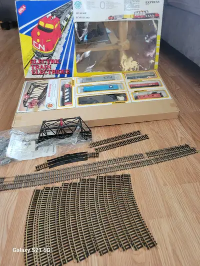 HO Train set, View more