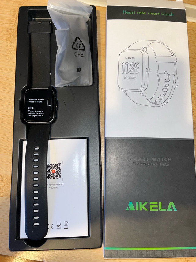 Aikela fitness smart Watch/montre intelligente (noir) dans Bijoux et montres  à Ville de Montréal - Image 2