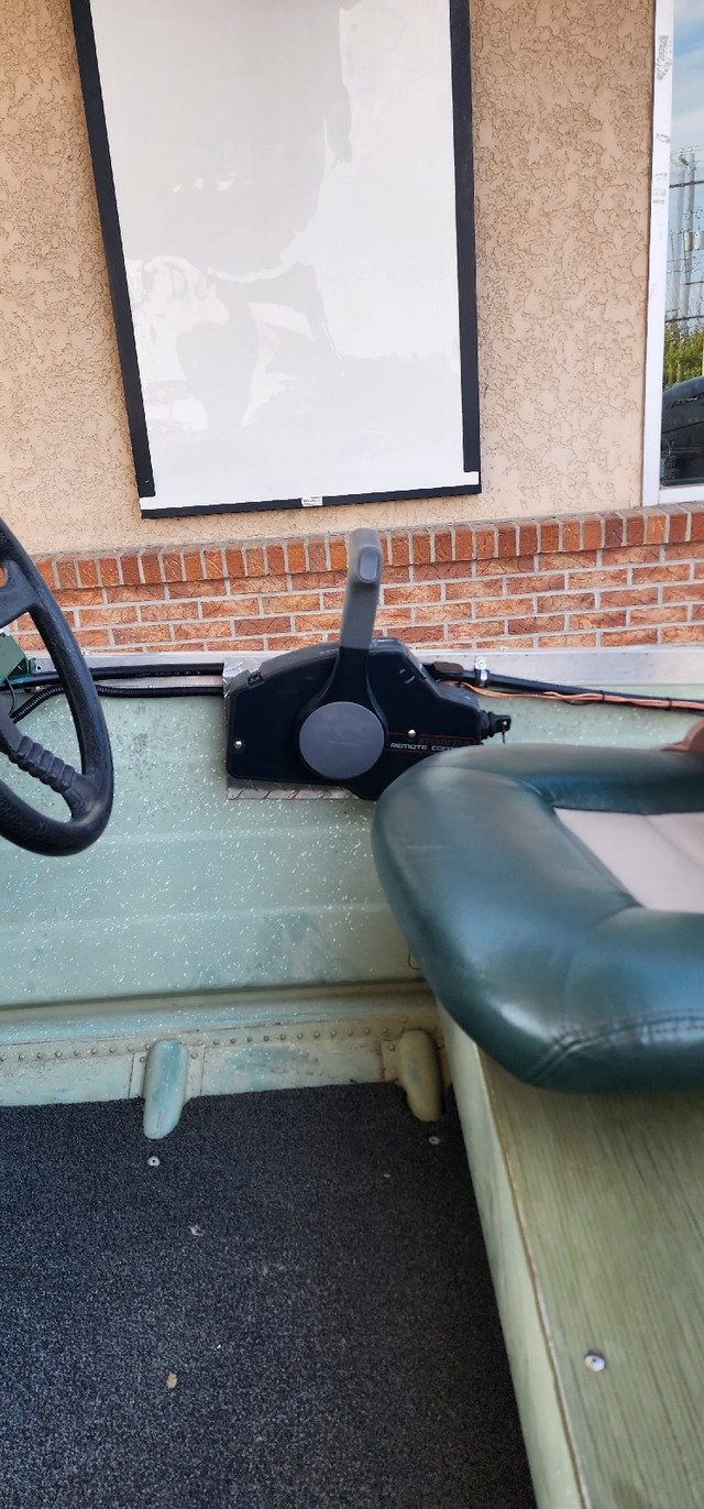 14 Ft Starcraft Seafarer with 20HP Honda and Trailer Powerboats