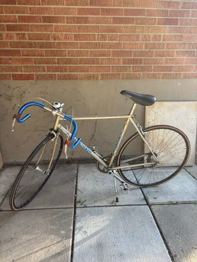 Benotto Modelo 800 Dilettante Vintage Road Bike, View more