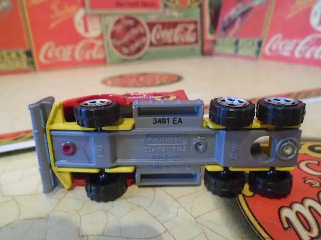 Camion à remorque coca-cola/ Coca-Cola trailer truck in Arts & Collectibles in Lévis - Image 6