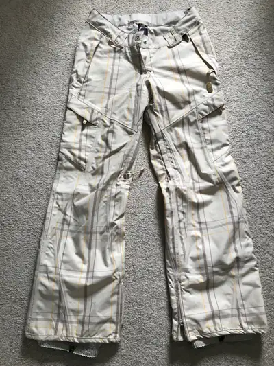 DC womens snowboard pants-Size XS, View more