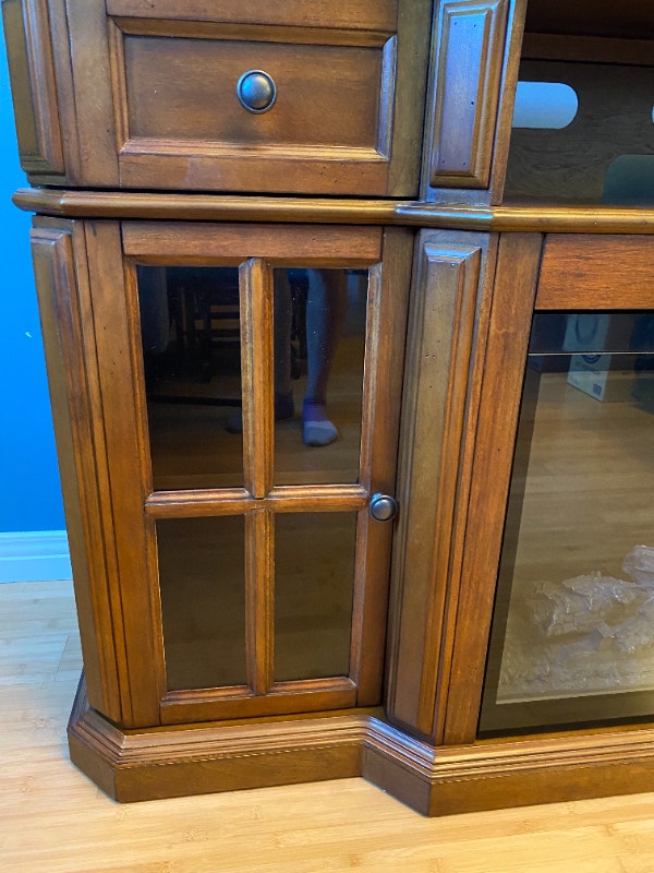 Muskoka 60in Media Console/Electric Fireplace (120V) Fireplace