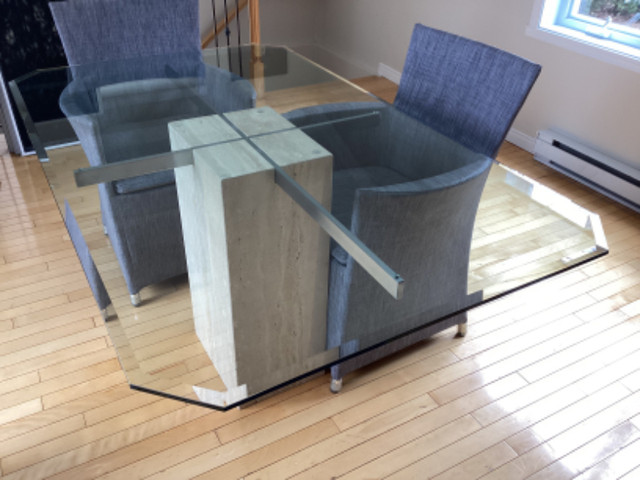 Table de cuisine dans Mobilier de salle à manger et cuisine  à Trois-Rivières