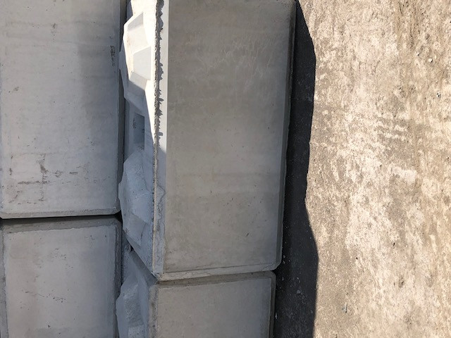 2 x 2 x4 Concrete Blocks IN GTA in Other Business & Industrial in Barrie