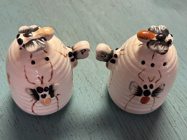 ESA Japan Beehive Salt and Pepper Shakers