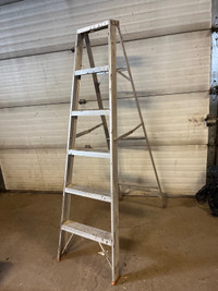 Aluminum 6’ step ladder 