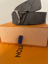 Authentic grey reversible Louis Vuitton belt