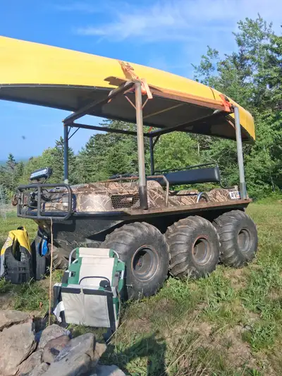 2005 Argo Bigfoot with canoe package. 18hp fresh rebuilt Gas Vanguard engine just broken in and oil...