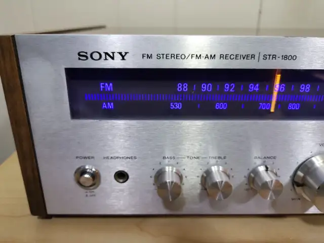 Vintage Sony  Receiver Model STR-1800 " VERY RARE" in Stereo Systems & Home Theatre in Mississauga / Peel Region - Image 4