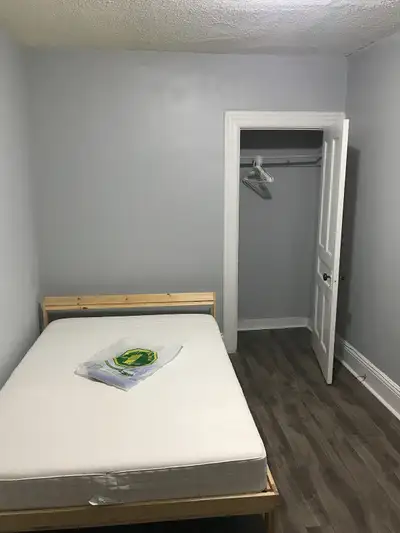 Second floor one nice room with window Two people one bathroom three people share one kitchen.. — lo...