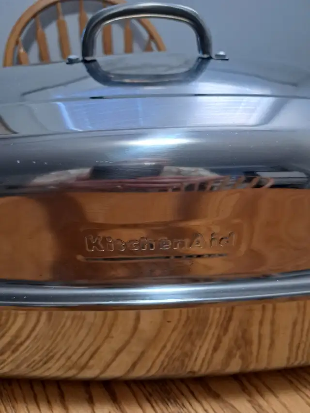 Kitchen Aid Stainless Steel Roaster, Never Used. Size in photos.