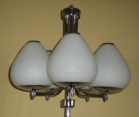 MCM Chrome Waterfall Floor Lamp w/Frosted Beehive Glass Shades