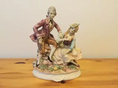 Vintage 50 years old Large CAPODIMONTE Porcelain Courting Couple, View more