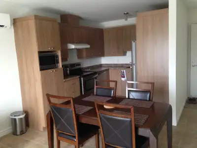 Condo 3½ à 975$ par mois au 4e étage situé au 64 St-Cyr, Victoriaville dans un immeuble avec ascense...