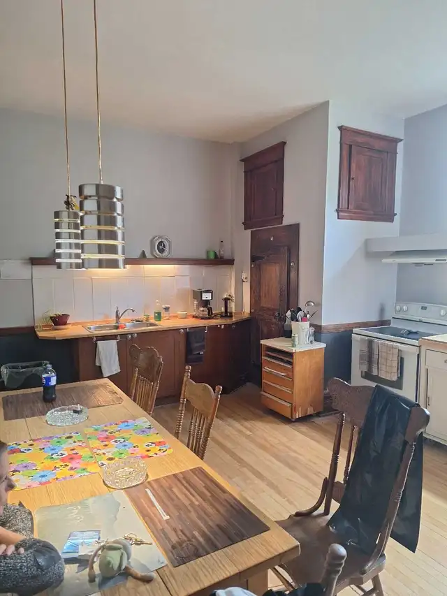 chambre ,st jean sur richelieu 700$ in Long Term Rentals in Saint-Jean-sur-Richelieu - Image 4