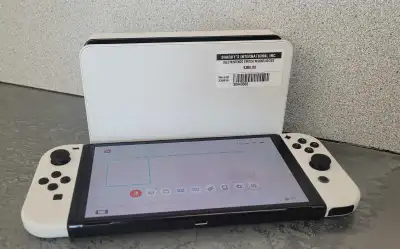 OLED Nintendo Switch (30443332), View more