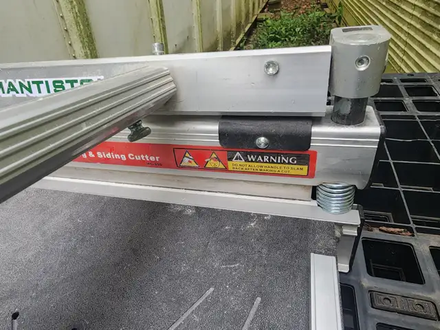 MantisTol 13'' Laminate Flooring & Siding Cutter Floor Install in Floors & Walls in Windsor Region - Image 6